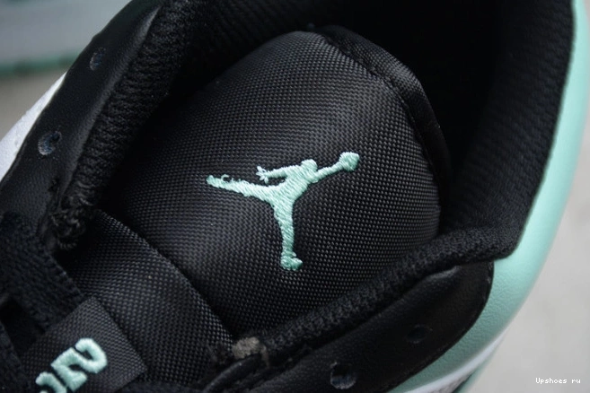Emerald Toe 553558-117 1 Jordan Low 0910